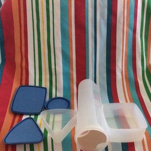 Set of 3 vintage blue Tupperware containers EUC